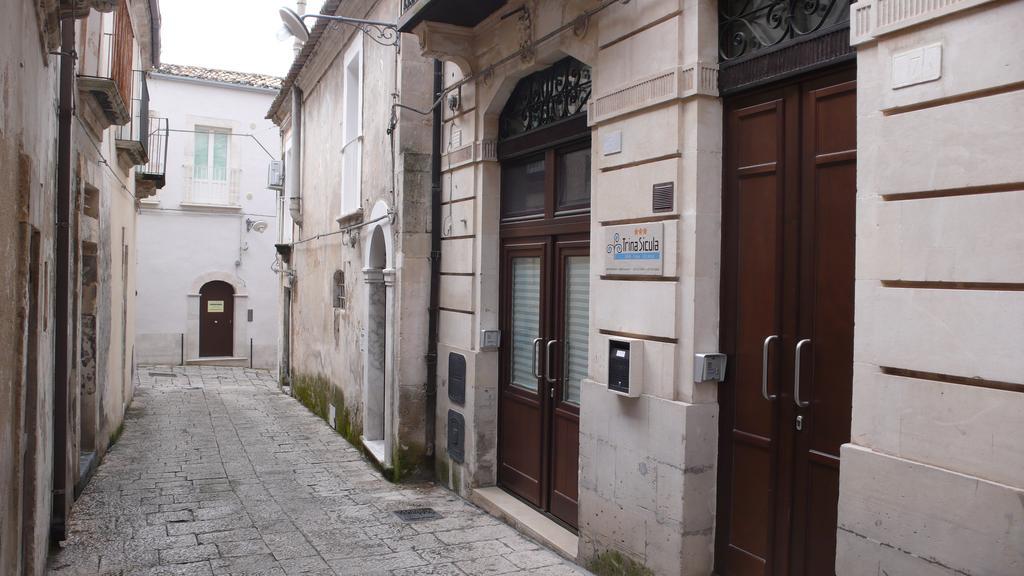 Trinasicula Ragusa Ibla Екстериор снимка
